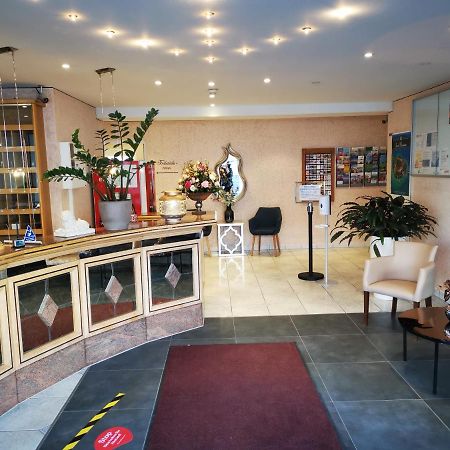 Hotel Loewen Меккенбойрен Экстерьер фото