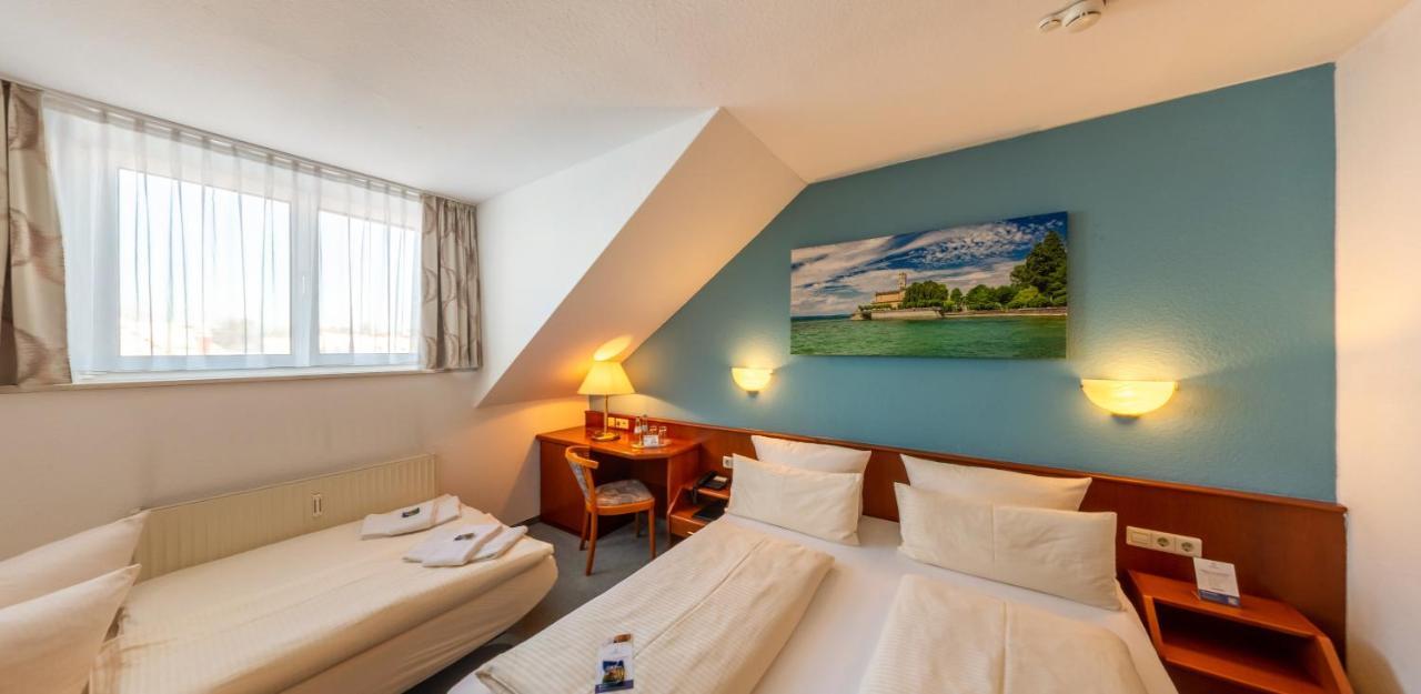 Hotel Loewen Меккенбойрен Экстерьер фото